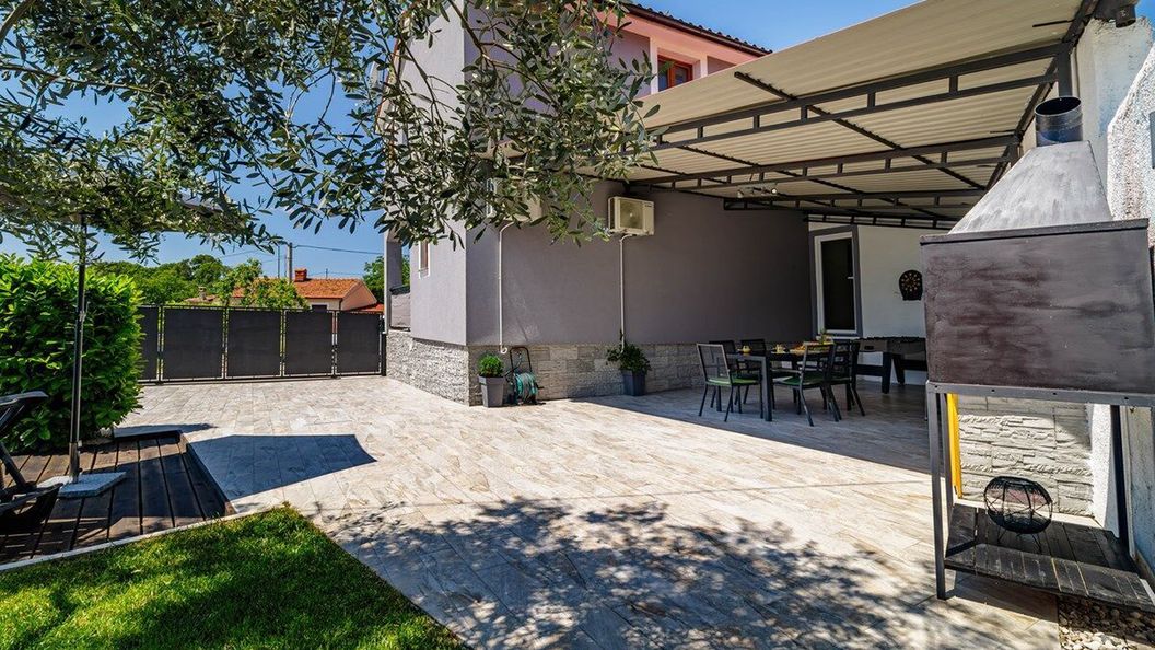 Holiday House Ulika Pula (1)