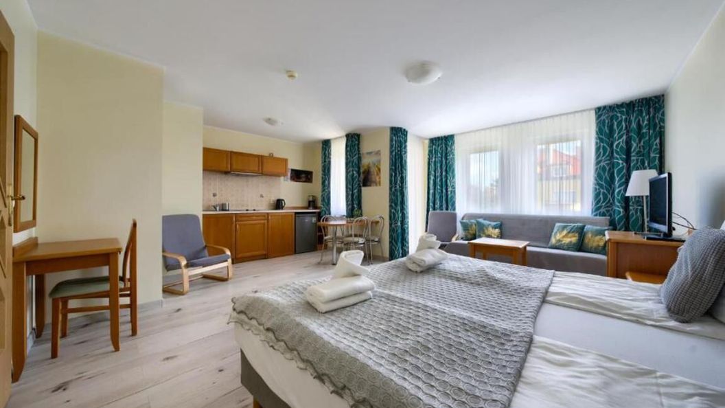 ApartamentyPrzyMorzu Wschód Słońca Olymp z basenem Kołobrzeg (1)