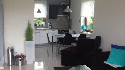 Dom Do Wynajęcia Karwieńskie Błota Pierwsze Karwia (1)