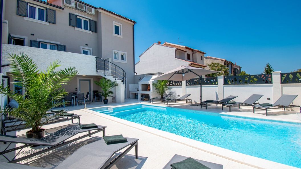 House Suzana Banjole (1)