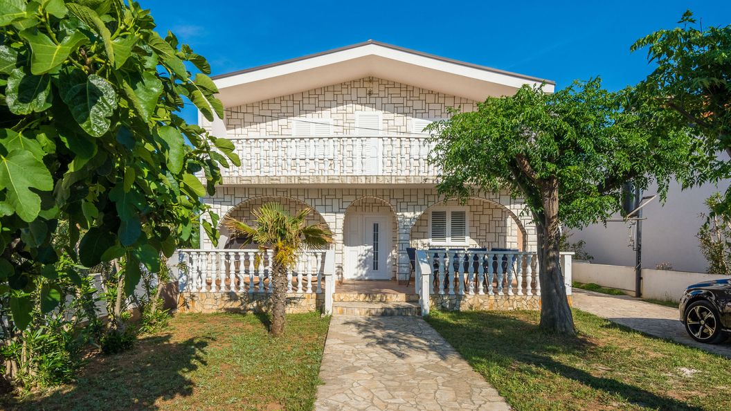 Apartments Loncar Vir II (1)