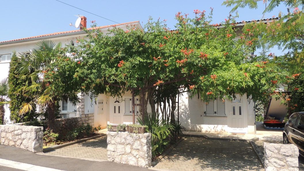 Apartments Dragica Malinska (1)