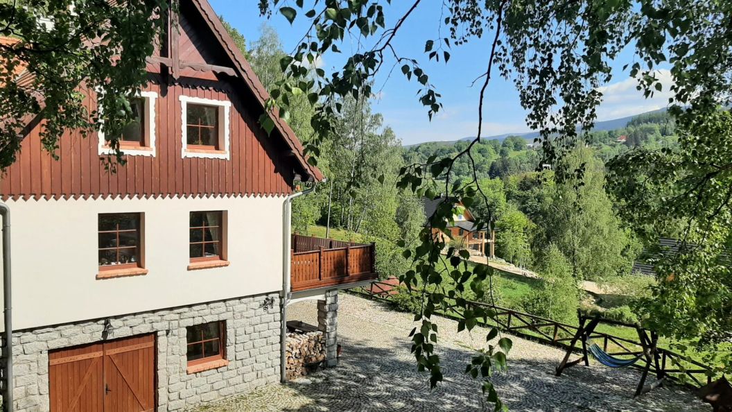 Dom nad Doliną Przesieka k. Karpacza (1)