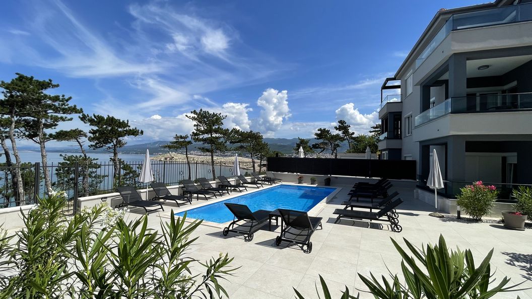 Villa Punta Silo - Luxury Apartments with Pool Malinska (1)