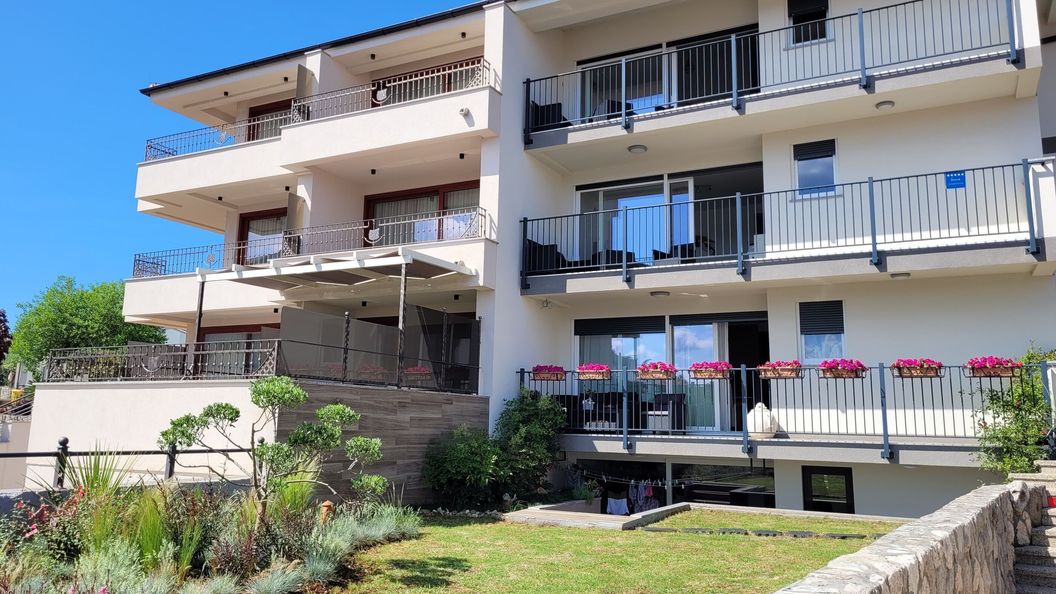 Apartments Doris Malinska II (1)