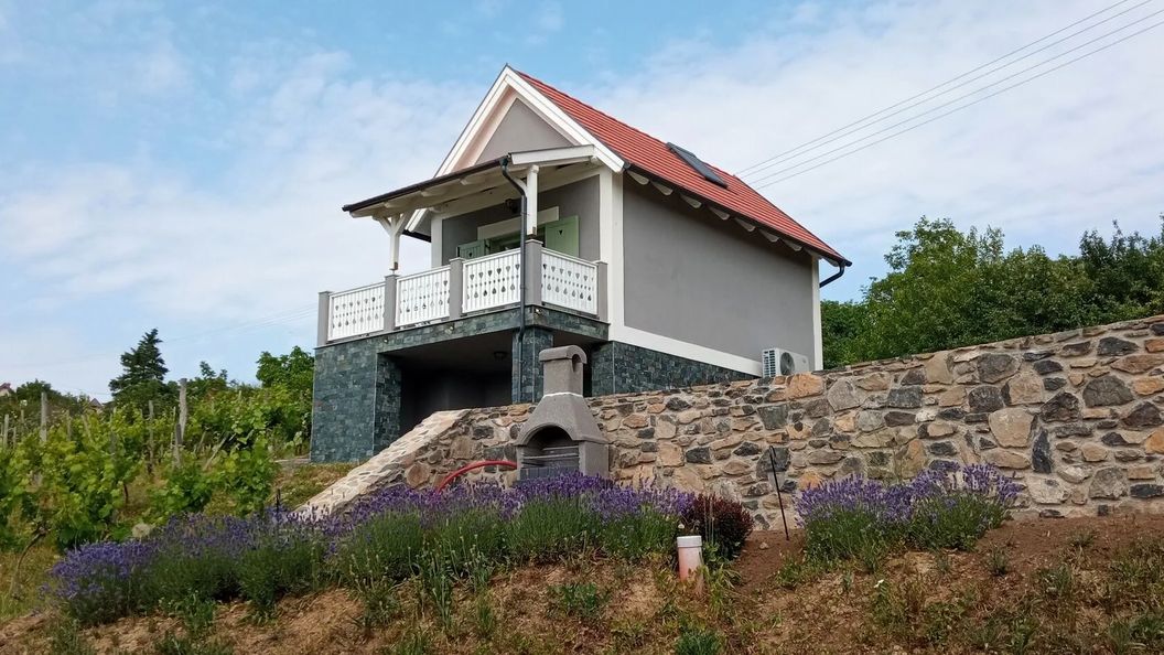 KŐKAPU Présház Raposka (1)