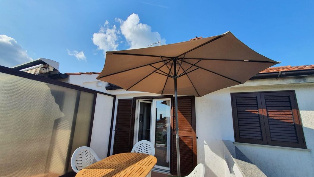 Apartmanok Parkolóhellyel Krk - 9718 (1)