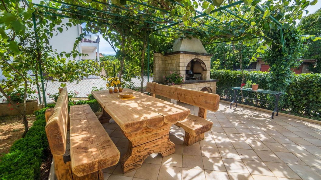 Apartmanok Parkolóhellyel Porec - 19657 Poreč (1)