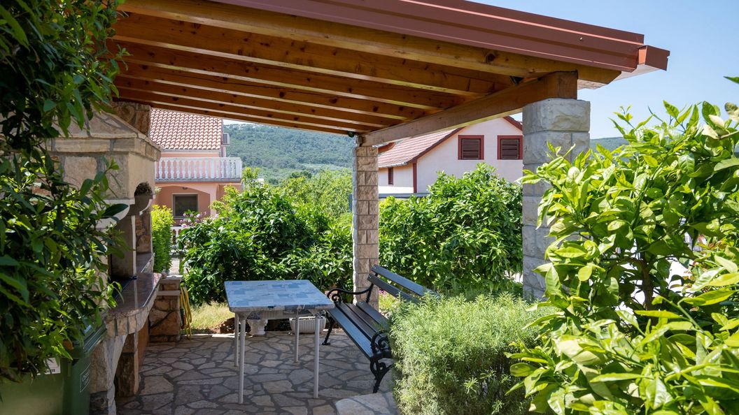 Apartmanok Parkolóhellyel Mrljane Pasman - 20056 (1)