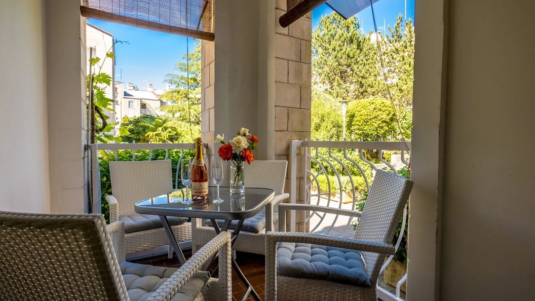 Apartmanok Parkolóhellyel Njivice, Krk - 20547 Njivice (1)