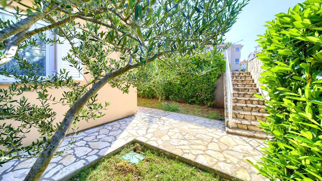 Apartmanok Parkolóhellyel Vantacici, Krk - 20620 Vantačići (1)