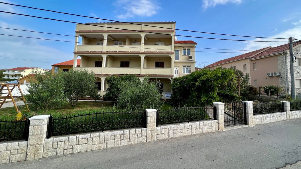 Apartmanok Parkolóhellyel Lopar, Rab - 20644 Lopar (1)