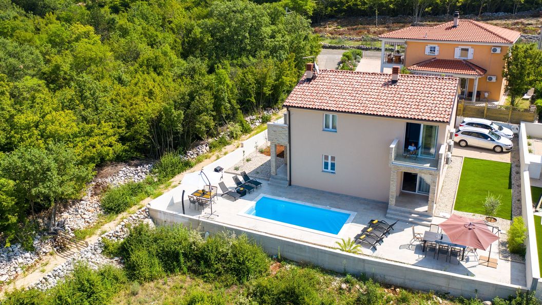 Apartmanok Medencével Kremenići, Krk - 20676 Kremenići (1)