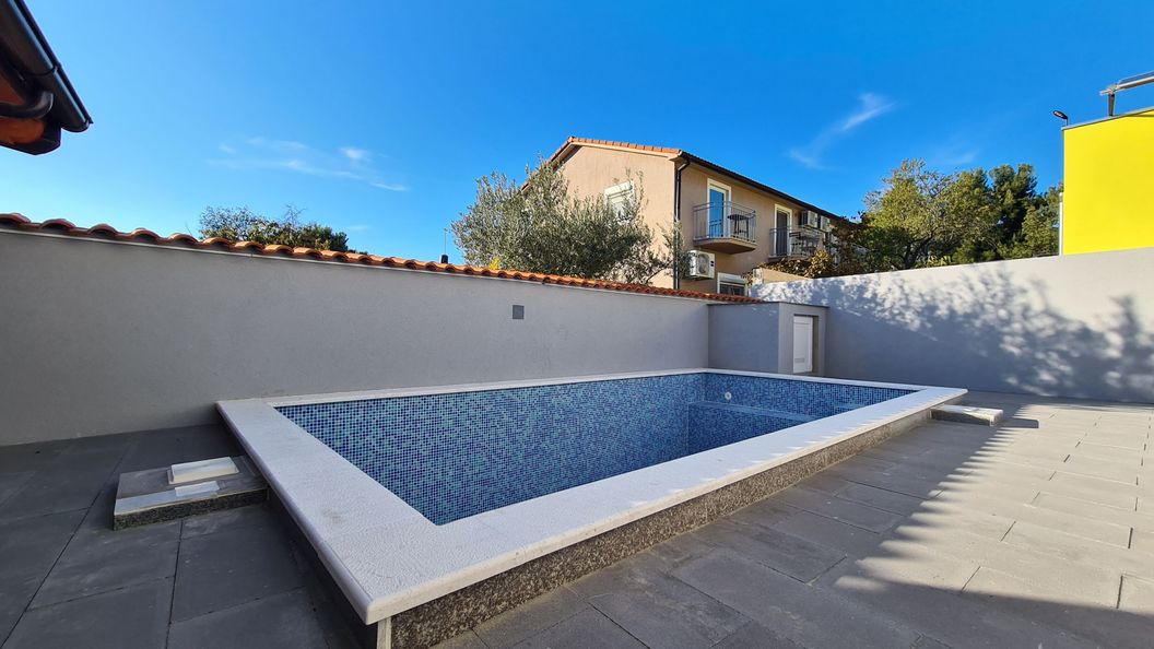 Ház Családok Részére Medencével Peroj, Fazana - 20754 Peroj (1)