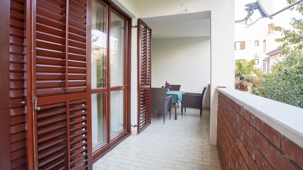 Apartmanok Parkolóhellyel Pula - 20809 (1)