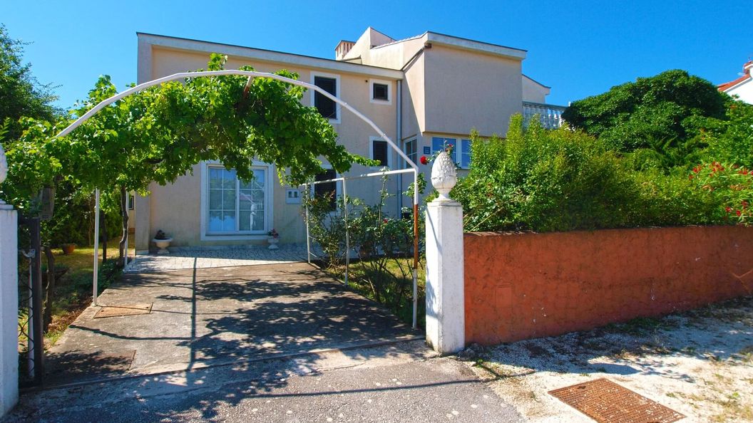 Apartmanok Parkolóhellyel Banjole, Pula - 20813 Banjole (1)