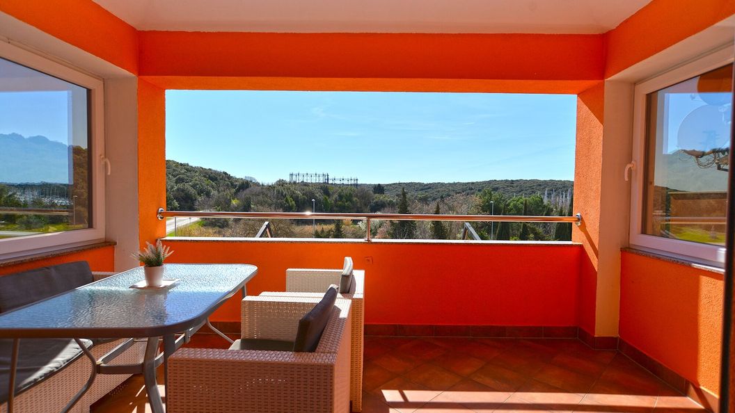 Apartmanok Parkolóhellyel Pula - 21036 (1)