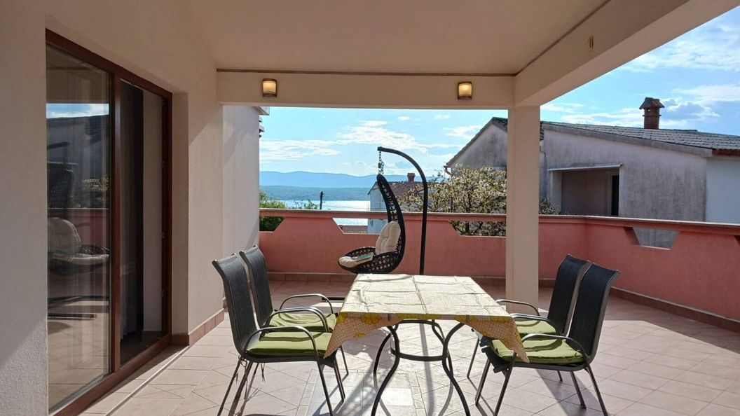 Apartmanok A Tenger Mellett Malinska, Krk - 21205 Malinska (1)