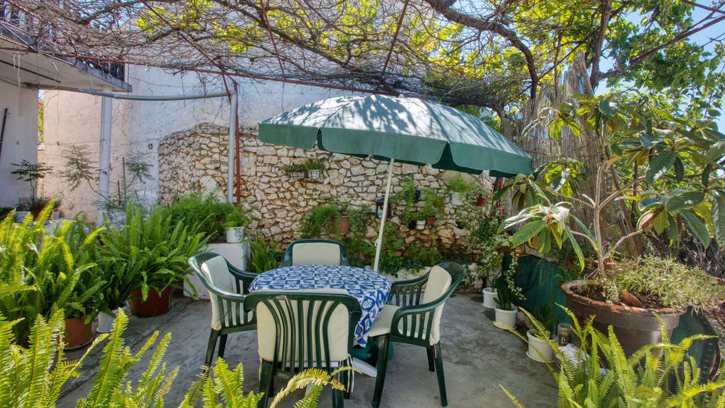 Apartmanok A Tenger Mellett Tisno, Murter - 21405 Tisno (1)