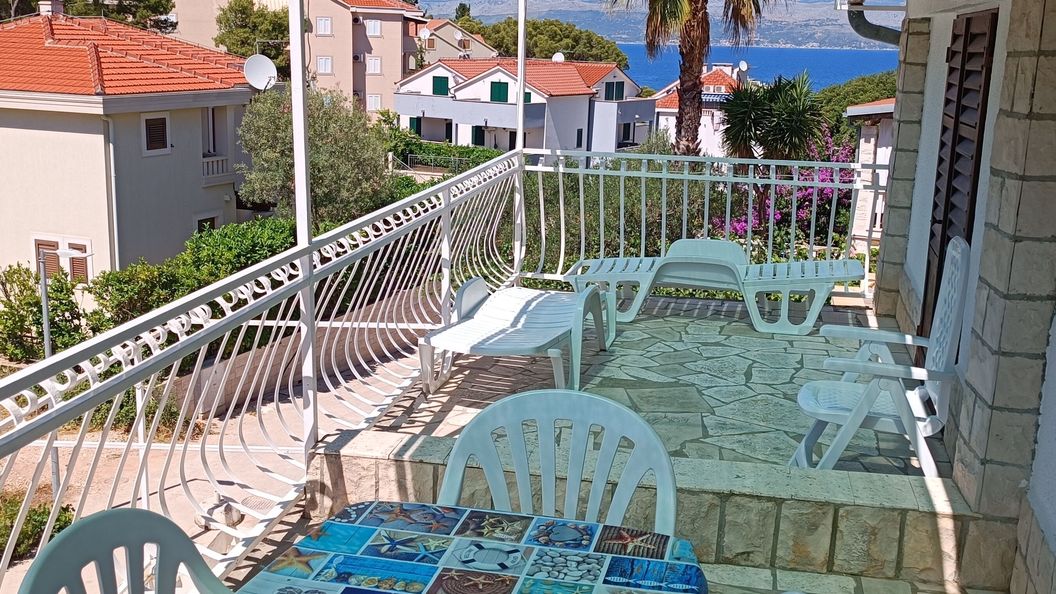 Apartmanok Parkolóhellyel Sutivan, Brac - 21426 Sutivan (1)