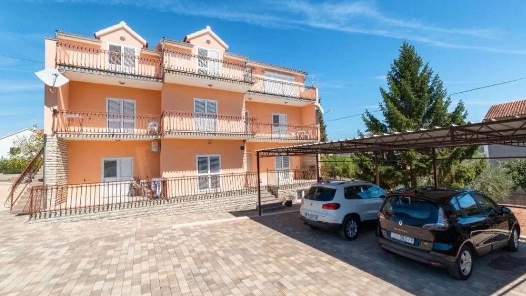 Apartmanok Parkolóhellyel Vodice - 21743 (1)