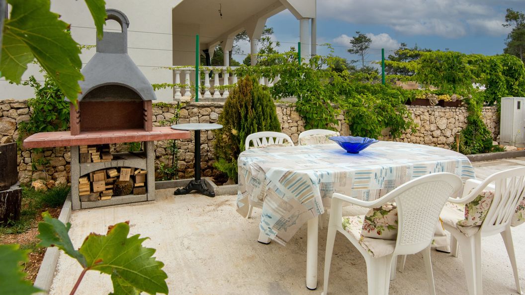 Apartmanok Parkolóhellyel Vir - Lozice, Vir - 21777 Vir - Lozice (1)