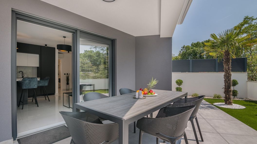 Apartmanok Családok Részére Medencével Njivice, Krk - 21811 Njivice (1)