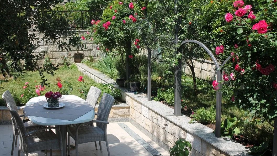 Apartmanok Parkolóhellyel Makarska - 21911 (1)