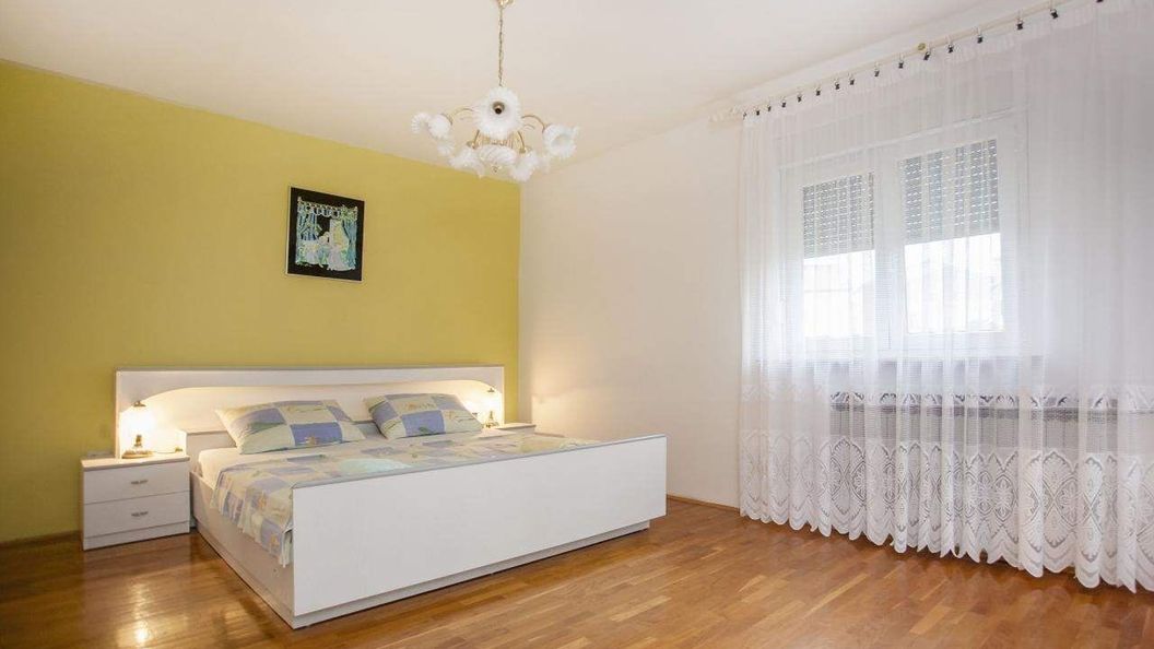 Apartmanok Parkolóhellyel Rovinj - 21989 (1)