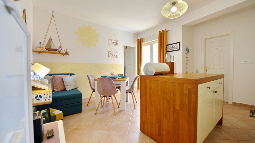 Apartmanok Parkolóhellyel Novalja, Pag - 22055 Novalja (1)