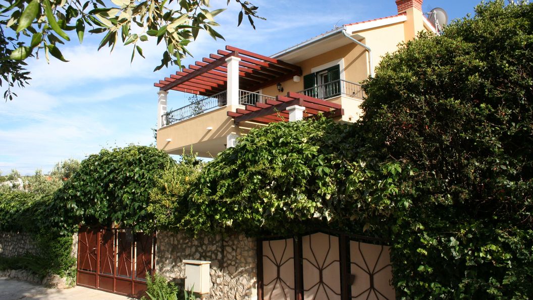 Apartmanok Parkolóhellyel Razanj, Rogoznica - 22062 Ražanj (1)