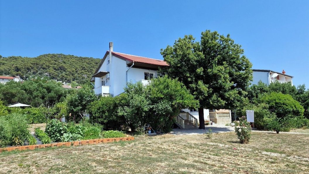 Apartmanok Parkolóhellyel Barbat, Rab - 22167 Barbat (1)