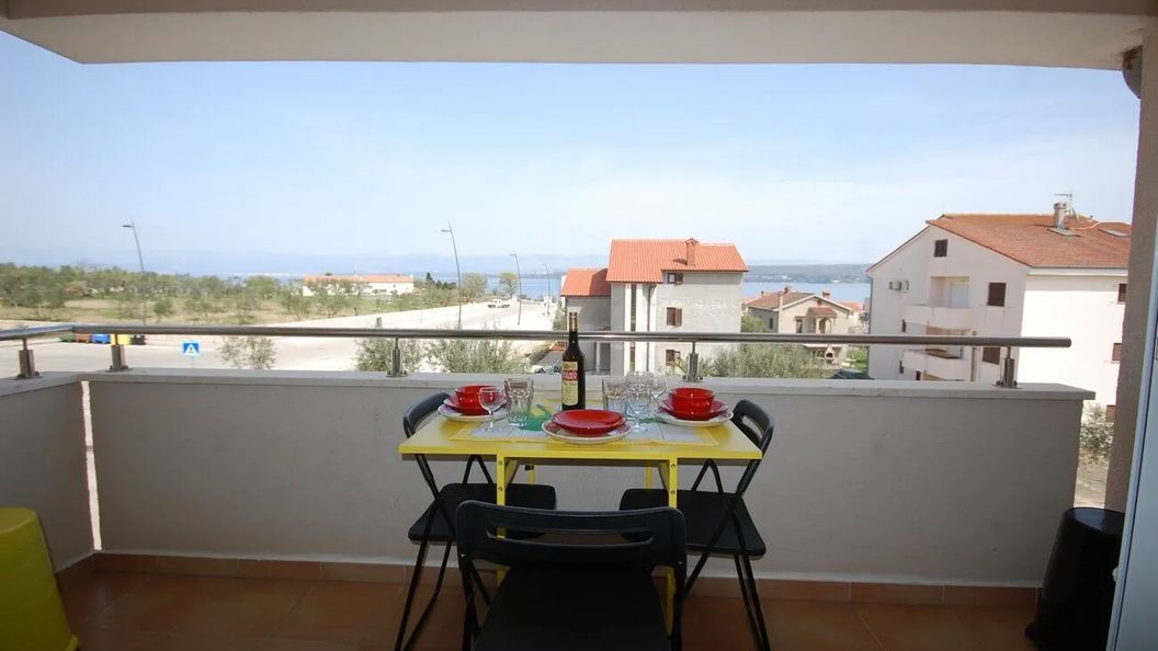 Apartmanok Parkolóhellyel Porat, Krk - 22268 Porat (1)