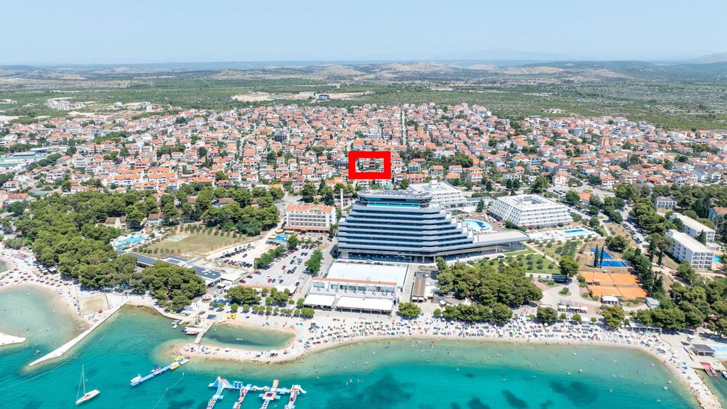 Apartmanok Parkolóhellyel Vodice - 22290 (1)