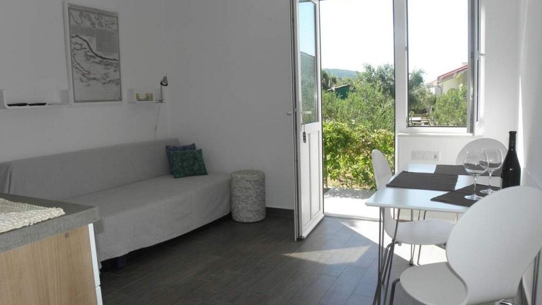 Apartmanok Parkolóhellyel Barbat, Rab - 22361 Barbat (1)