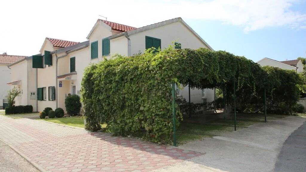 Apartmanok Parkolóhellyel Srima - Vodice, Vodice - 22383 Srima - Vodice (1)