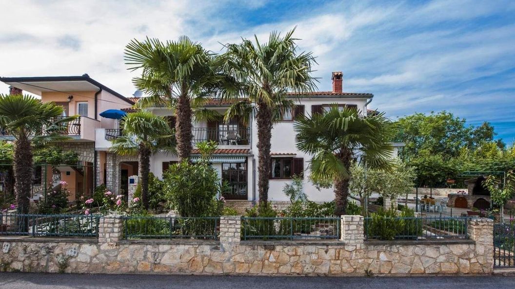 Apartmanok Parkolóhellyel Rovinj - 22528 (1)