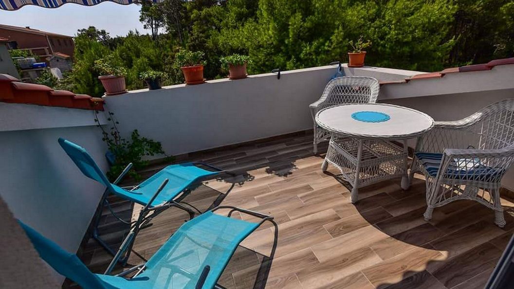 Apartmanok Parkolóhellyel Vir - 22542 (1)