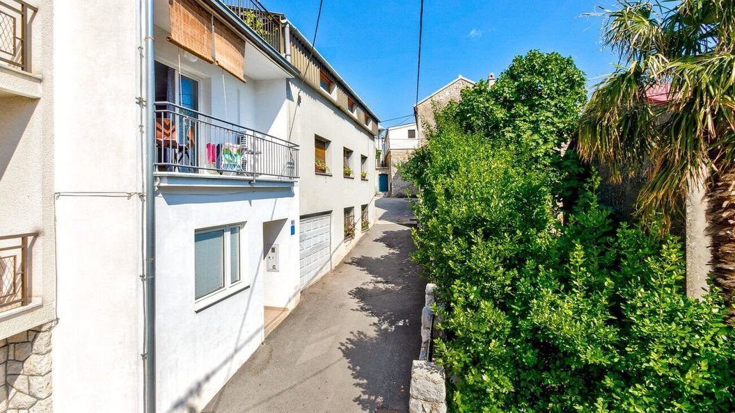 Apartmanok Parkolóhellyel Selce, Crikvenica - 22545 Selce (1)