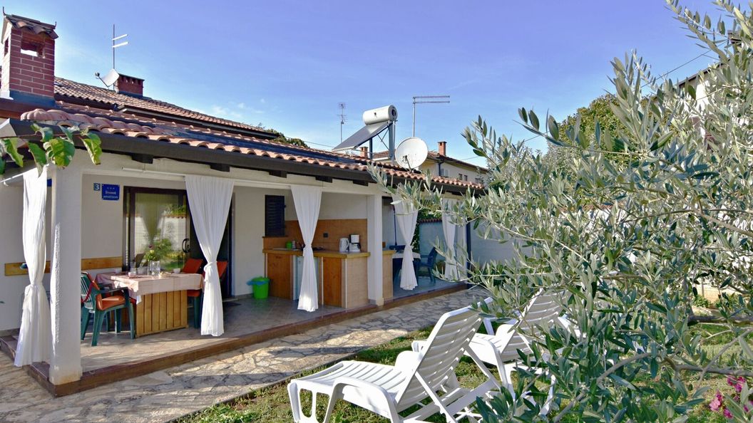 Apartmanok Parkolóhellyel Umag - 22565 (1)