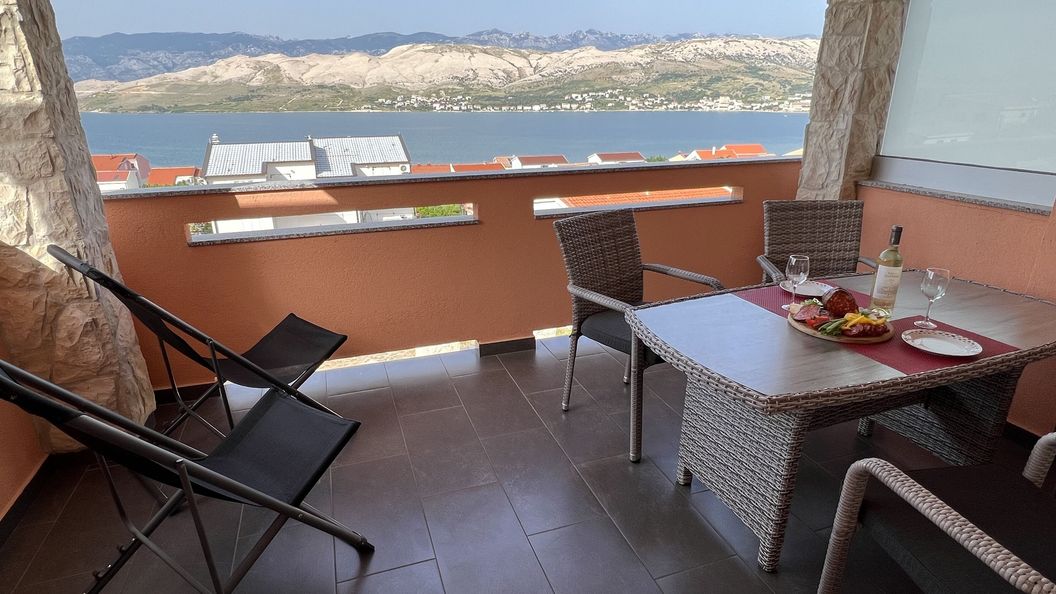 Apartmanok Medencével Pag - 22607 (1)