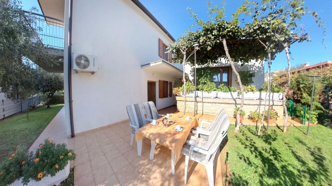 Apartments With Parking Space Umag - 22622 (1)
