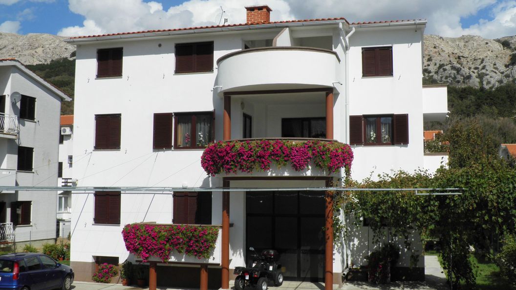 Apartmanok Parkolóhellyel Baska, Krk - 22661 Baška (1)