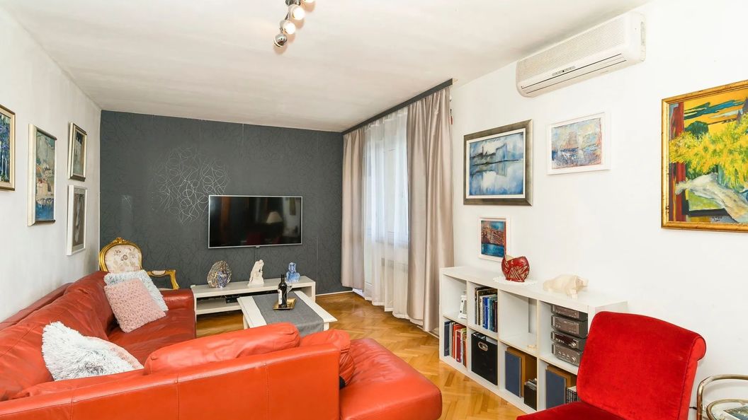 Apartmanok Parkolóhellyel Split - 22841 (1)