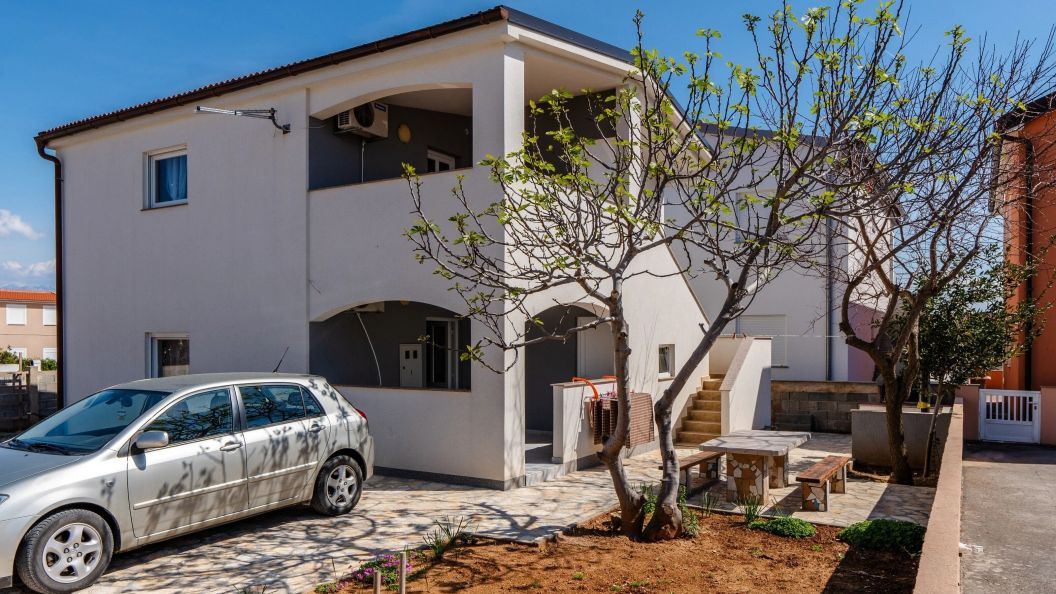 Apartments With Parking Space Vir - 22948 (1)