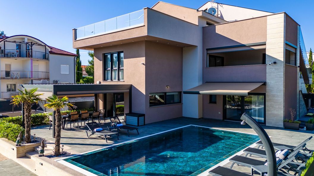 Apartmanok Családok Részére Medencével Vir - Kozjak, Vir - 22971 Vir - Kozjak (1)