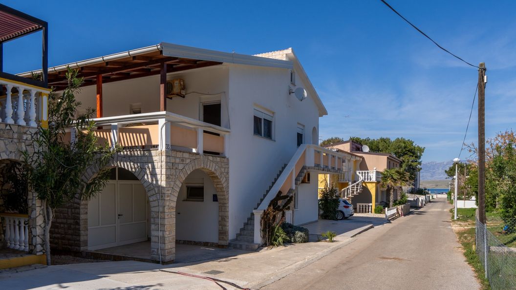 Apartmanok A Tenger Mellett Vir - 23033 (1)