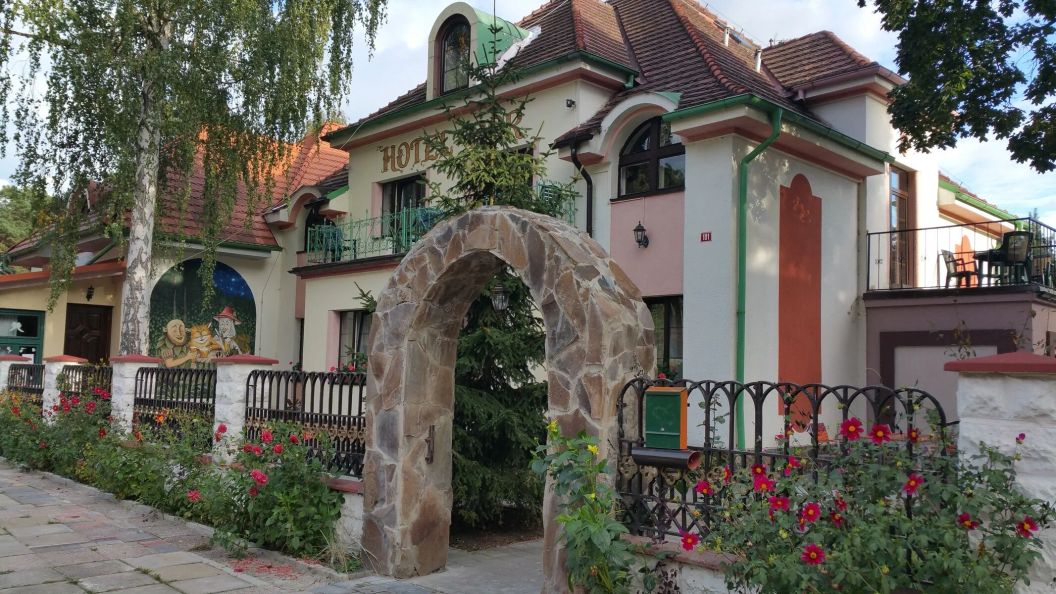 Hotel Bor Lhota (1)