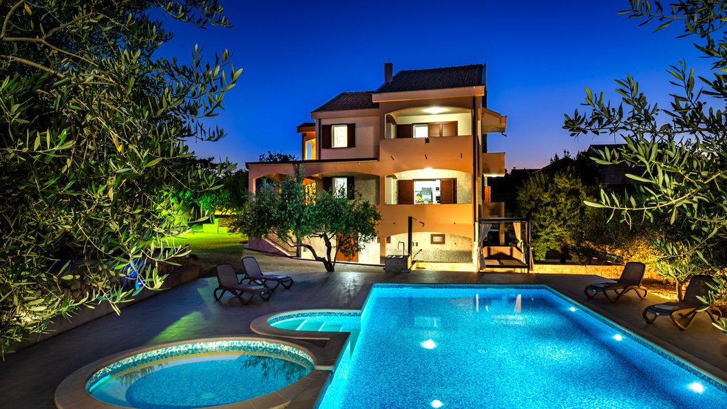 Villa Zlatni Dvori Razanac (1)