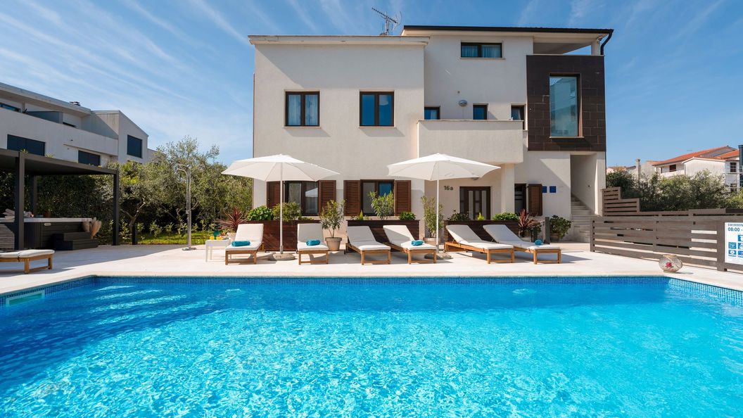 Apartment Residence Mala 4 s bazenom i whirlpool-om Funtana (1)